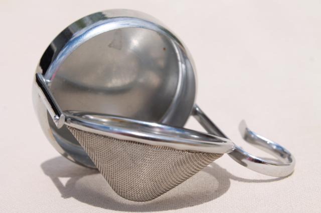 photo of single cup tea strainer, unusual gadget made in Germany metal sieve w/ pivot #2