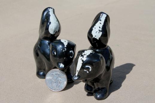 photo of skunk S&P set, vintage hand-painted ceramic skunks salt & pepper shakers #8