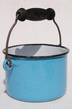 catalog photo of small blue enamel ware bucket w/ wood wire bail handle, primitive vintage berry pail