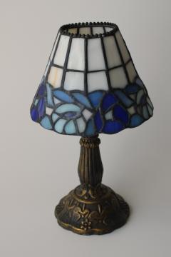 small candle lamp w/ Tiffany style leaded stained glass shade, vintage candle holder 