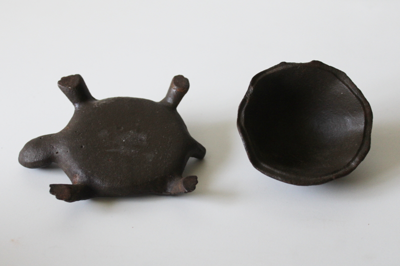 photo of small cast iron turtle trinket ring box or garden art key hider, all metal little turtle #3