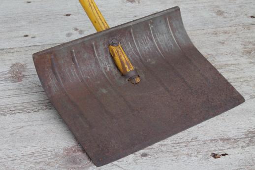 photo of small child's snow shovel, vintage metal shovel w/ wood handle, nice old Christmas decoration #6