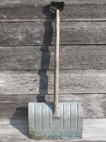 photo of small child's snow shovel, vintage metal w/ wood handle, nice old Christmas decoration #2