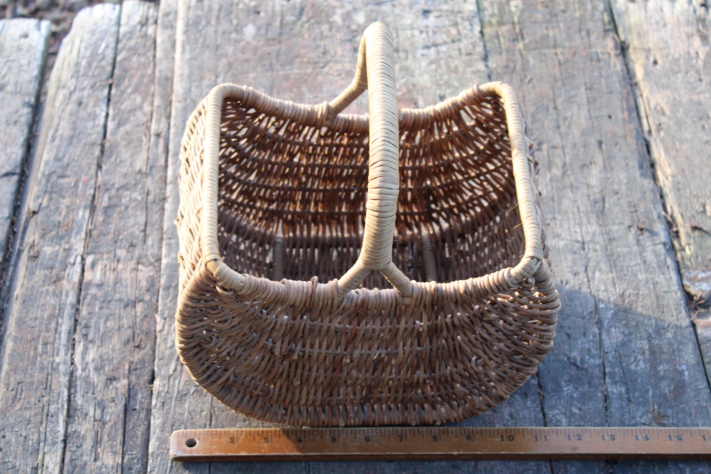 photo of small gathering basket, vintage wicker basket for collecting eggs or rustic farmhouse decor #5