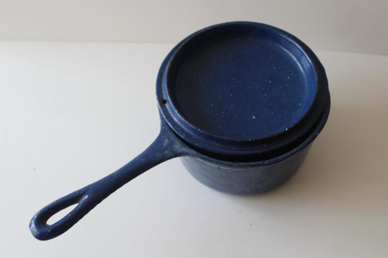 photo of small heavy cast iron pot w/ lid, old blue & white speckled enameled cast iron saucepan #9