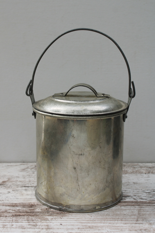photo of small milk can or lunch bucket, old fashioned vintage tinned steel pail w/ wire bail handle & lid #1