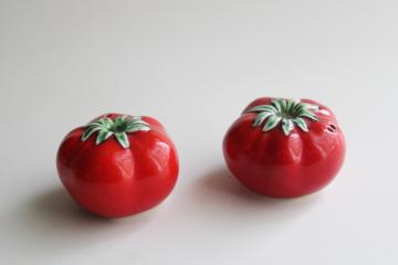 catalog photo of small red tomatoes ceramic salt & pepper shakers, Crack Barrel S&P set 