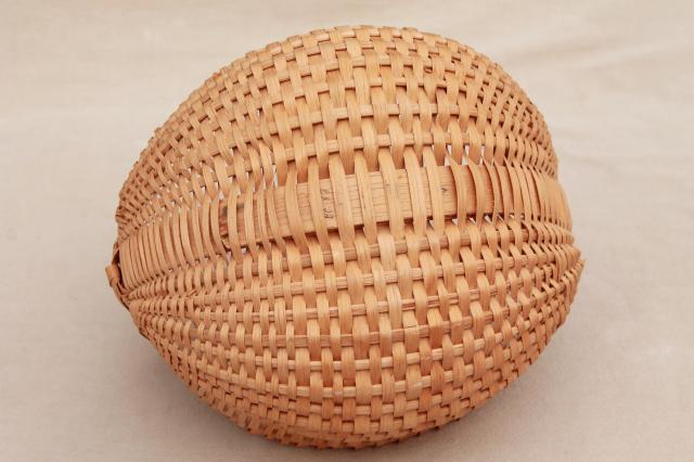 photo of small round egg basket, handmade split wood splint woven basket, country primitive #6