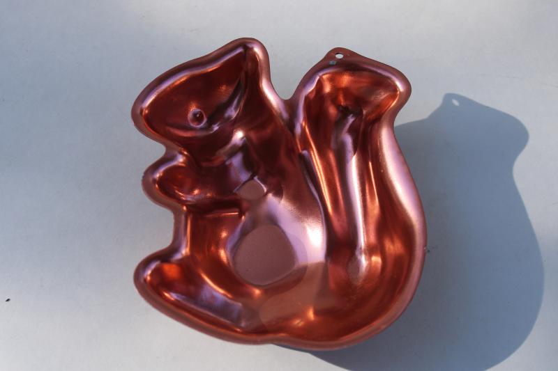 photo of small squirrel vintage copper plated mold, jello mold wall hanging or baking pan #2