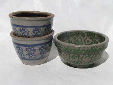 catalog photo of small stoneware bowls, green & blue spongeware, child's kitchen size