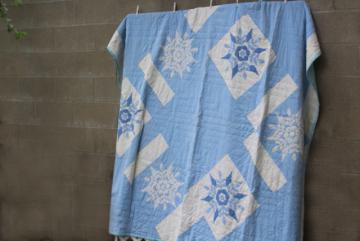 catalog photo of snowflake applique hand stitched quilt, 1950s vintage blue & white cotton cutter quilt