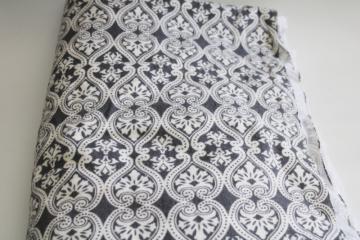 soft cotton flannel fabric 4 yds Jo-Anns fabrics grey & white print 