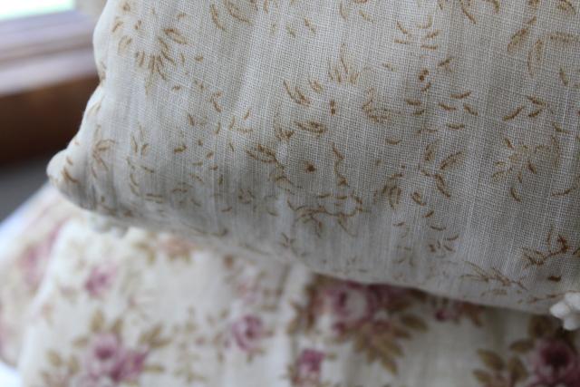 photo of soft faded vintage floral cotton comforters w/ comfy cozy wool fill, farmhouse tied quilts #1