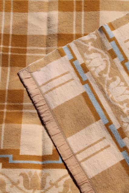 photo of soft old cotton camp blanket, 1940s or 50s vintage tan brown, ivory, blue #7