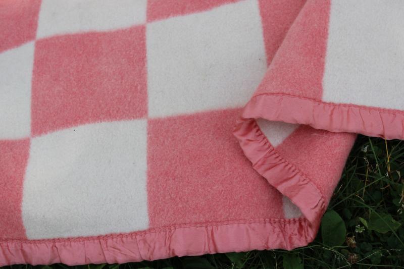 photo of soft old pink & white checked pattern blanket, vintage cottage gingham style #2