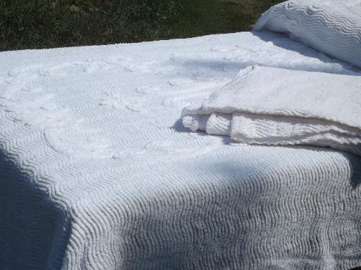 photo of soft plush ribbed white cotton chenille bedspreads, vintage bed spread lot #1