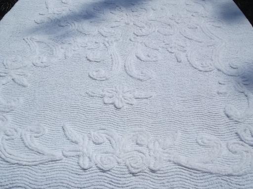 photo of soft plush ribbed white cotton chenille bedspreads, vintage bed spread lot #2