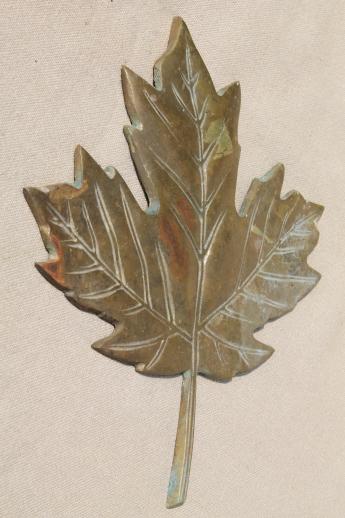 photo of solid brass autumn leaf wall plaque or door hanging, tarnished old brass fall decor #5