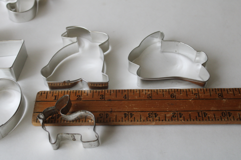 photo of spring cookie cutters, bunny rabbits family, umbrella, Easter basket w/ recipe  #3