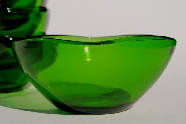 photo of square charm shape forest green glass bowls or dessert dishes, vintage Vereco Duralex France #2