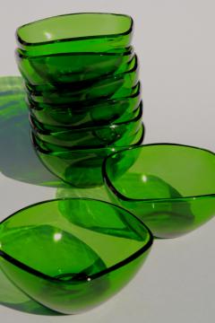 catalog photo of square charm shape forest green glass bowls or dessert dishes, vintage Vereco Duralex France