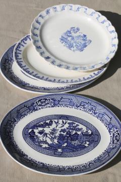 catalog photo of stack of vintage blue willow oval platters, blue and white chinoiserie china