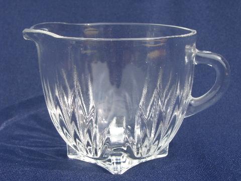 photo of star pattern vintage Federal glass cream pitcher and sugar bowl set #3