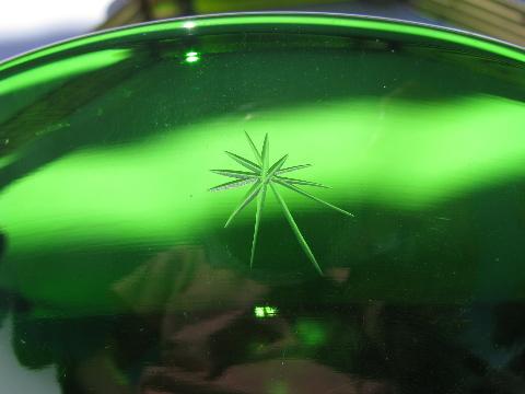 photo of star-cut Emerald-Glo emerald green dish w/ brass, vintage Paden City glass #4