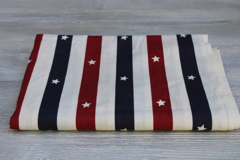 photo of stars & stripes print cotton fabric, Americana primitive style unbleached natural ivory w/ barn red & dark blue  #1