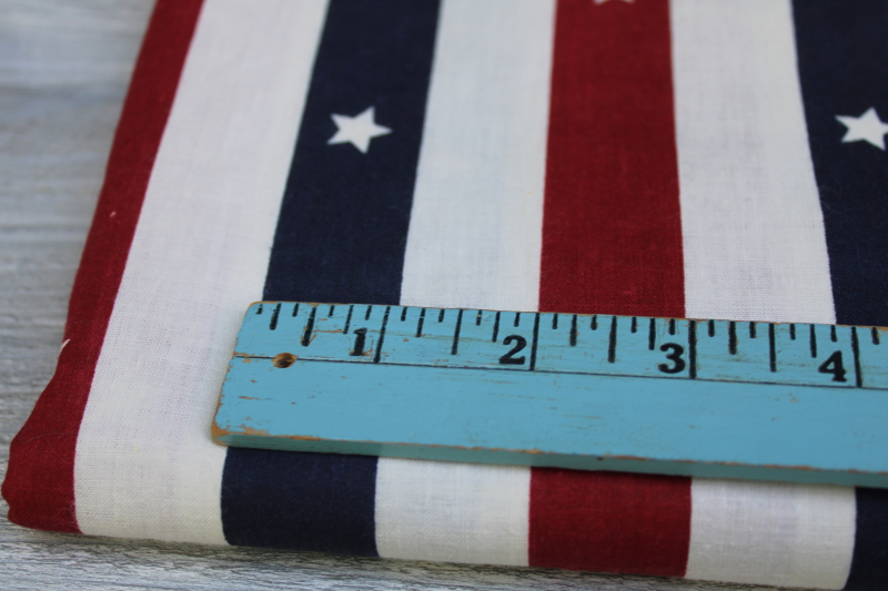 photo of stars & stripes print cotton fabric, Americana primitive style unbleached natural ivory w/ barn red & dark blue  #2