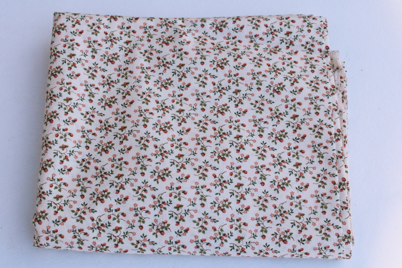 photo of strawberry fields tiny print cotton fabric, 80s 90s vintage girly flowers & fruit #1