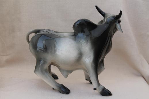 photo of studio art ceramic brahma bull, large china figurine beef cattle breed #3