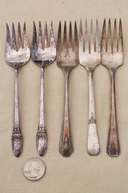 photo of tarnished antique & vintage silverware, lot of mixed silver plate flatware #2