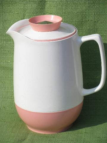 photo of thermoware vintage Vacron insulated plastic pitcher, 50s pink & white #1