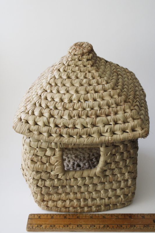 photo of tiny house shaped cat basket, Japanese Neko Chigura handwoven cat basket #2