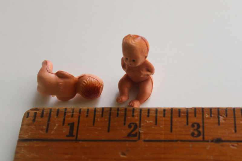 photo of tiny miniature baby dolls, vintage Japan miniatures dollhouse size babies  #3