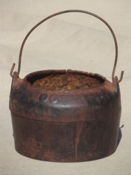 catalog photo of tiny old cast iron cauldron, primitive vintage witches kettle melting pot