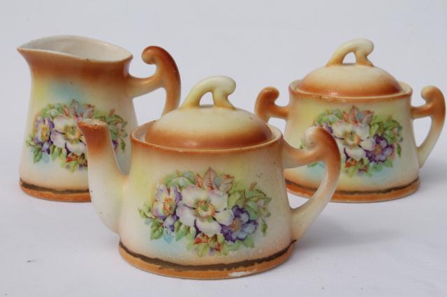 photo of tiny old cottage style tea pot set, vintage Czechoslovakia china teapot, cream & sugar #5