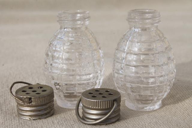 photo of tiny pressed glass salt & pepper shakers, mini S&P sets w/ metal lids #7