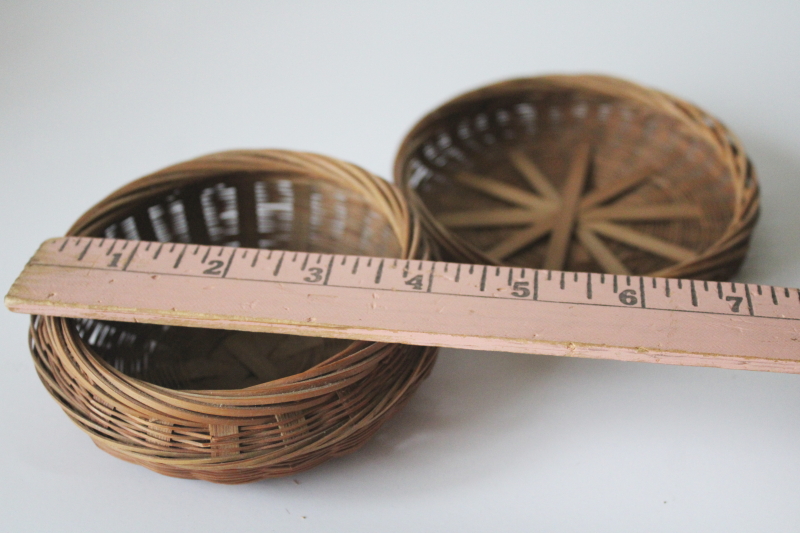 photo of tiny round wicker basket, vintage sewing basket, working toy or salesman's sample miniature #3