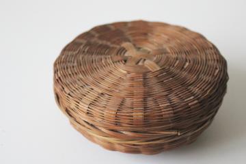 catalog photo of tiny round wicker basket, vintage sewing basket, working toy or salesman's sample miniature 
