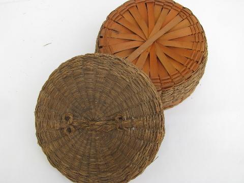 photo of tiny round wicker needlework basket, antique vintage sewing tools holder #3