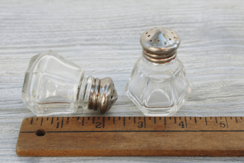 photo of tiny vintage glass salt and pepper shakers, diner lunch counter retro S&P #5
