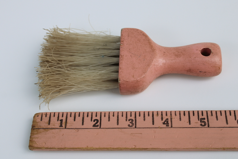 photo of tiny vintage whisk broom brush w/ weathered old pink paint wood handle  #3