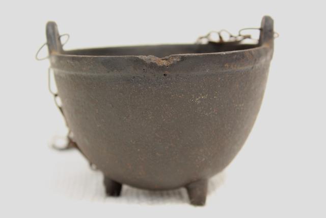 photo of tiny witch cauldron pot, 1970s vintage cast iron kettle plant pot hanger #5
