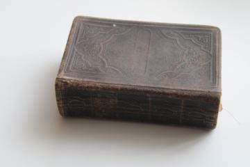 catalog photo of tiny worn black leather bound book, German gothic font religious book 1800s vintage