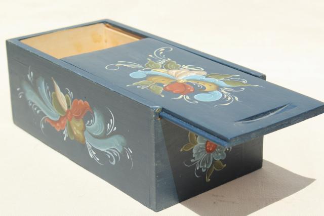 photo of traditional Norwegian rosemaling, hand painted artist signed wood box #5