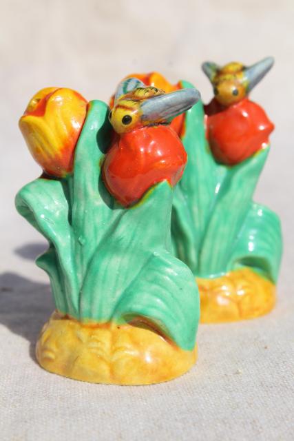 photo of tulips w/ bees vintage S&P set, hand painted Japan figural novelty salt and pepper shakers #1