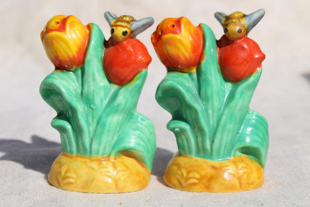 photo of tulips w/ bees vintage S&P set, hand painted Japan figural novelty salt and pepper shakers #2