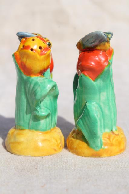 photo of tulips w/ bees vintage S&P set, hand painted Japan figural novelty salt and pepper shakers #4